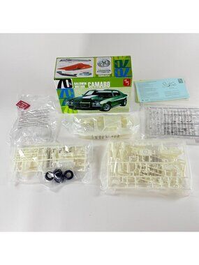 AMT 1970 1/2 Baldwin Motion Camaro 1:25 Model Kit 31252